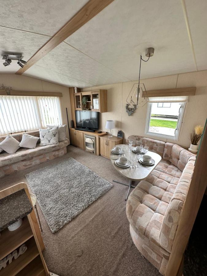 6 Berth Caravan On Marine Holiday Park Hotel Rhyl Buitenkant foto